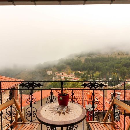 Enastron Guesthouse Димицана Экстерьер фото