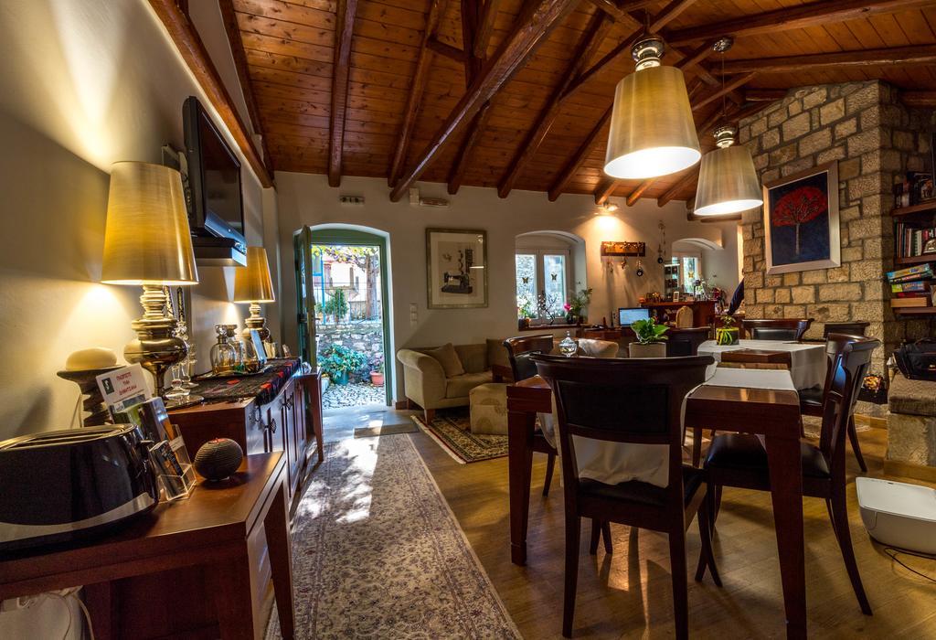 Enastron Guesthouse Димицана Экстерьер фото