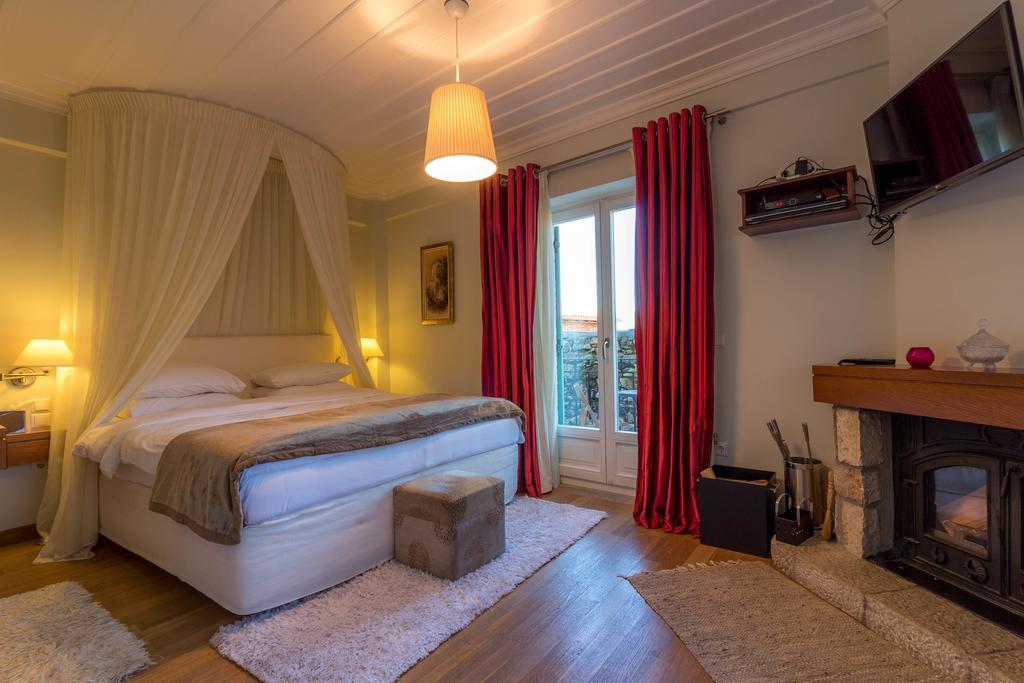 Enastron Guesthouse Димицана Экстерьер фото
